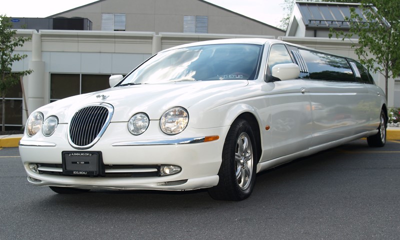 Jaguar Limousine exterior